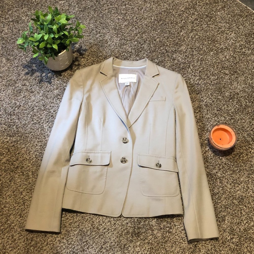 Banana republic cream color blazer women's size 0